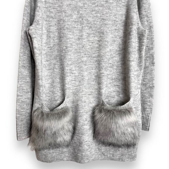 NWT Lane Bryant Marled Gray Tunic Sweater With Faux Fur Pockets Women's 14/16 - Picture 4 of 9